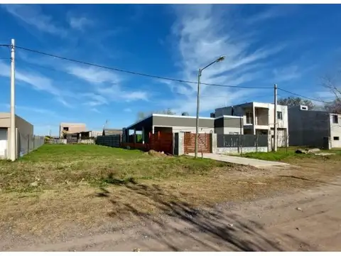 Terreno en Venta en Roldan, USD 21.000