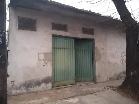GALPON SALIDA A 2 CALLES SOBRE RUTA 4