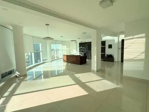 Departamento en Alquiler en Alto Villasol, USD 1.800