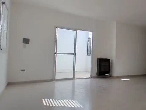 Casa en Alquiler de 3 dormitorios