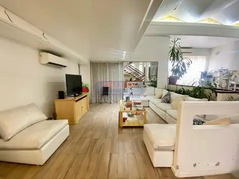 Casa en Venta en Liniers, USD 990.000