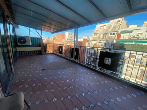 Departamento 4 ambientes con 2 baños