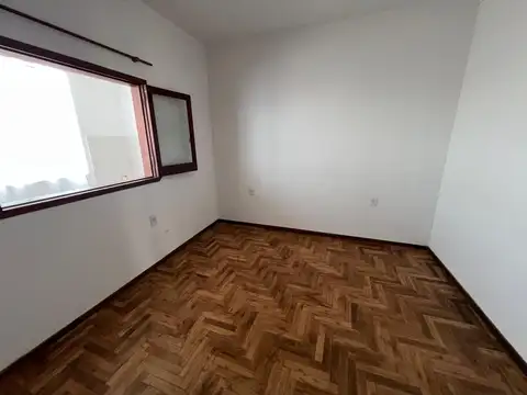 Depto Tipo Casa en Alquiler de 2 dormitorios