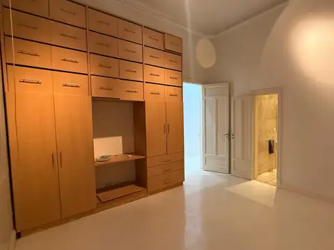 Departamento 6 ambientes con 2 baños