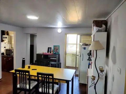 Bulevar Hipólito Irigoyen 1000