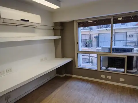 Oficina en Alquiler 60 años