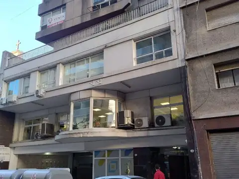Oficina en Alquiler en Retiro, USD 2.000