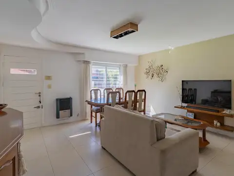 Depto Tipo Casa 4 ambientes con 1 baño