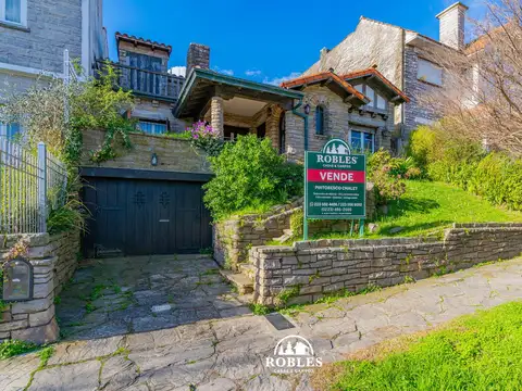 Chalet en el excelente entorno del barrio Stella Maris.