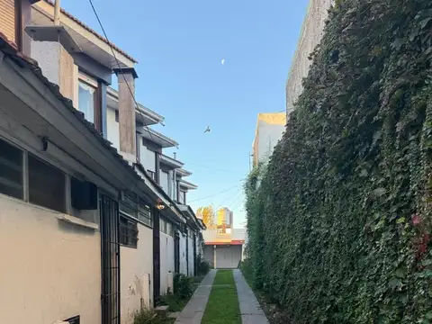 Depto Tipo Casa en Venta 30 años