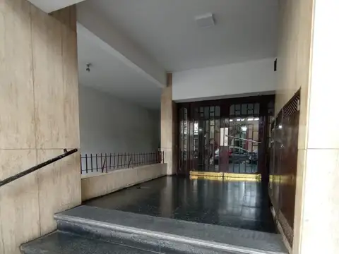 PELLEGRINI 1900, Piso 10