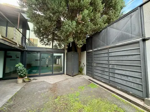 Quincho con pileta, sauna y parrilla en venta - Quilmes centro