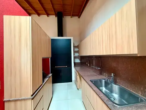 Quincho con pileta, sauna y parrilla en venta - Quilmes centro