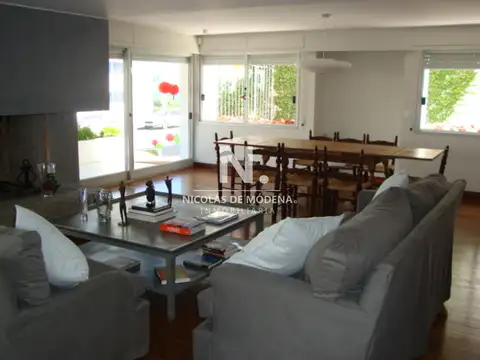 Departamento en Venta de 4 dormitorios