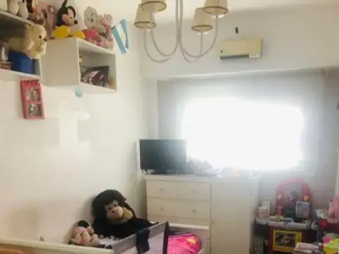 Departamento 4 ambientes con 2 baños