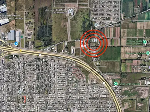 Casa en Alquiler con 2 cocheras