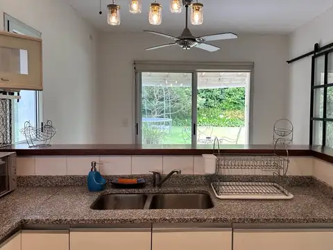 Casa en Venta al Este