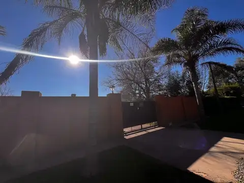 Casa en Alquiler en barrio abierto en La Lonja, Pilar, G.B.A. Zona Norte