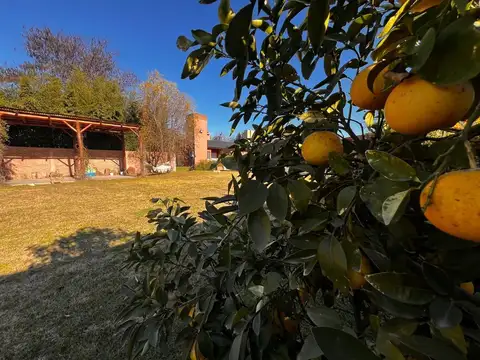 Casa en Alquiler en La Lonja, USD 2.100