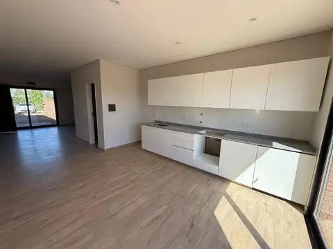 Casa en Venta al Oeste