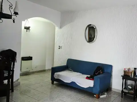 Depto Tipo Casa en Venta de 5 ambientes