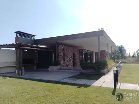 Terreno en Venta 13  mts Fondo