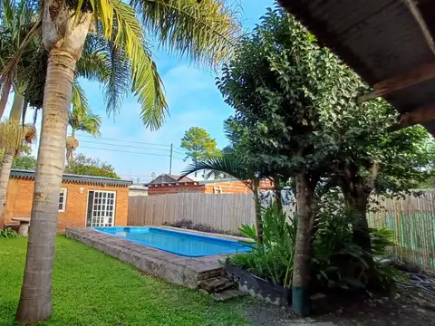 CASA EN VENTA Y/O PERMUTA  05 AMB ESCOBAR