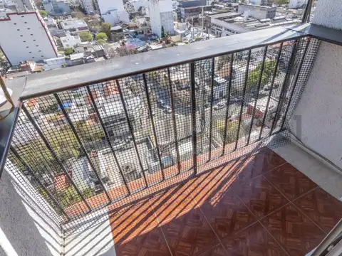 VENTA DEPARTAMENTO FLORES 2 AMBIENTES.