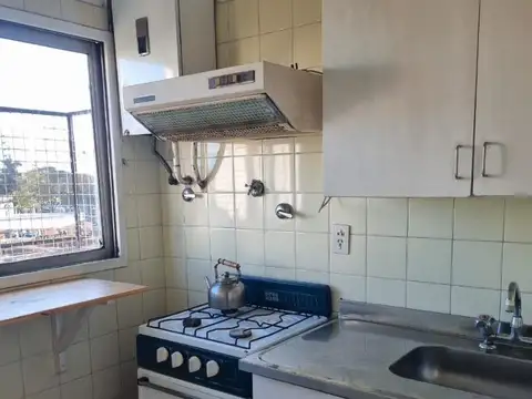 Lavalle 1500 monoambiente con cocina separada