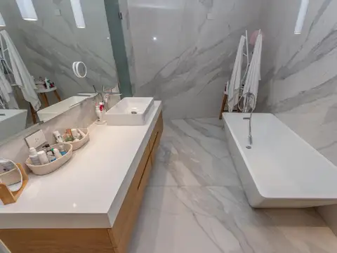 Departamento en Venta con 2 cocheras