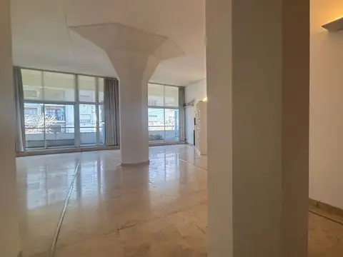 Departamento en Alquiler con 2 cocheras