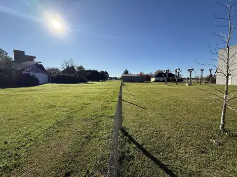 Casa en Venta con 4 cocheras