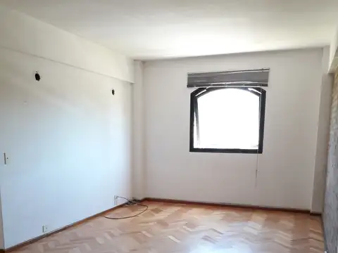 Oficina 2 ambientes con 1 baño