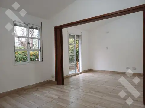 ALQUILER  CASA  3  DORMIT- Centro  Oeste - Fotheringham y Choya- Neuquén Capital