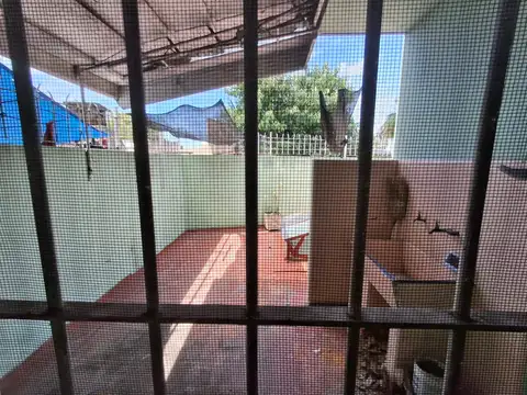 Depto Tipo Casa 2 ambientes con 1 baño