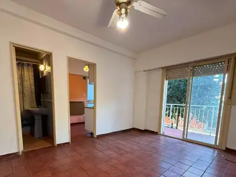 Melincué 5100, Piso 1°