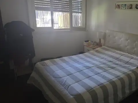 Casa de 3 ambientes + ambiente en planta alta – Apta crédito – Olivos Roche