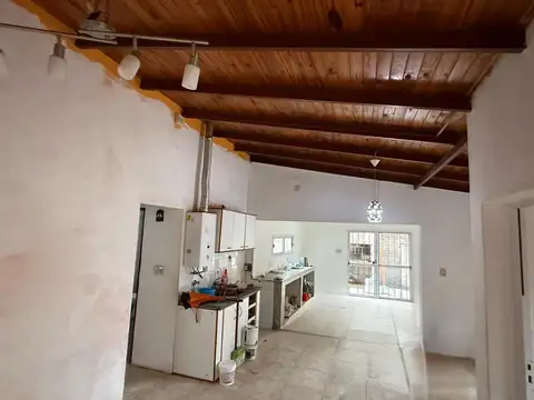 Hipólito Yrigoyen 3400