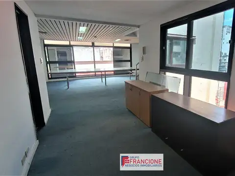 Oficina en Venta. Microcentro. 2 Cocheras. Monserrat.