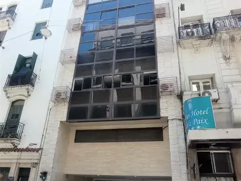 Oficina 5 ambientes con 3 baños