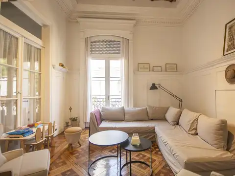 Depto Tipo Casa en Venta de 9 ambientes