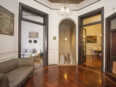Venta PH tipo casa con 4 dormitorios en Caballito