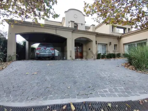 Casas en venta barrio privados, 4 dormitorios, Hudson.