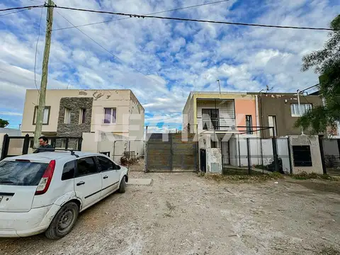 EN VENTA DUPLEX PH CON PATIO PLOTTIER