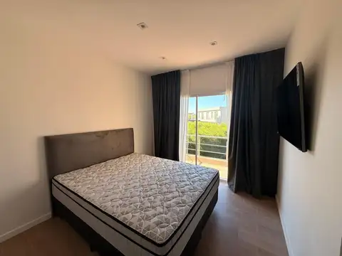 Casa en Venta con 6 cocheras