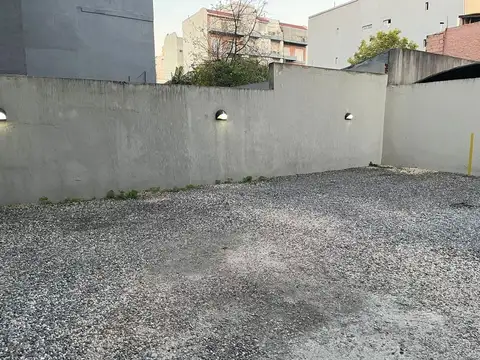 VENTA COCHERA DESCUBIERTA EN LOMAS DEL MIRADOR