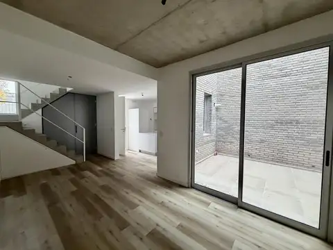 Casa con patio, parrilla y pileta