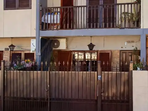 VENTA DUPLEX 4 AMB. COCHERA Y BALCON  L.MIRADOR