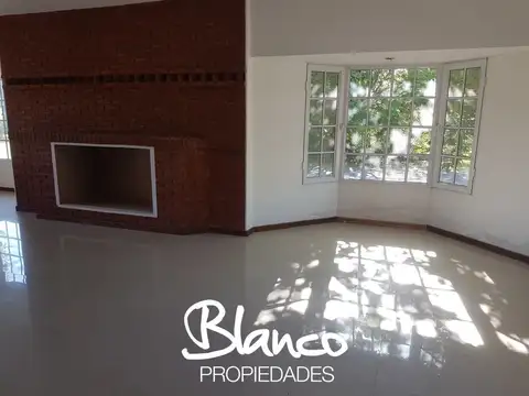 Casa en Venta en Los Alcanfores, USD 390.000