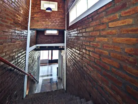 QUINTA EQUIPADA EN PTO. ALVEAR  EN VENTA 